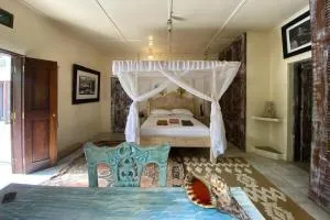 Papa Beach House - Vipingo