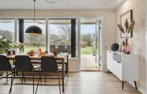 Three-Bedroom Holiday Home In Vestervig