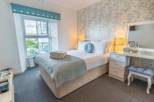 Standard Double or Twin Room room in Highcliffe Hotel