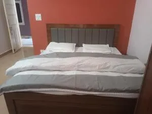 Hotel Royal Place - Sarāhan