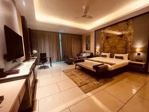 Lokesh Hotel - Ner Chowk