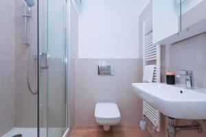 Urban Residence Hideout with Free Parking