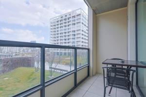 Urban Residence Hideout with Free Parking