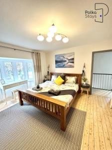 Dolwen Snowdonia Home by PolkaStays