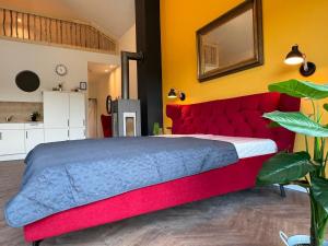 #5 Ommi Kese STAR Suite Kamin Balkon Seeblick