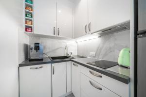Prestige Cannes Alexandre III Terrace 2bdr by BYour Home
