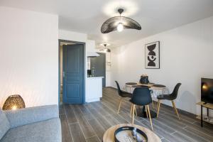 Appartements Panoramique balcon wifi centre-ville : photos des chambres