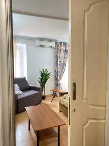 Corfu Kantouni Apartment, Live in the Heart of Corfu Old Town