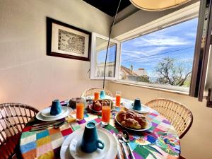 Lagos Ocean Breeze 2 by Homing