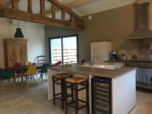 Maisons de vacances Gite de FRIZOT, 5 minutes de Nogaro, all inclusiv : photos des chambres