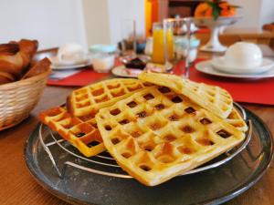 Hotels Logis Hotel Restaurant LA BARGUILLERE : photos des chambres