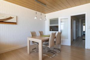 Cozy Apartment with Magnificent Seaview T117