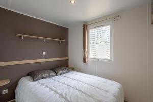 Campings Mobil-home 2 chambres - D : photos des chambres