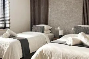 Seaside Comfort for Family Adventures - Vallonga