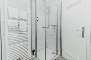 Church View Modern Apartment in the heart of Koblenz