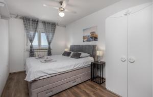 Stunning Apartment In Crikvenica