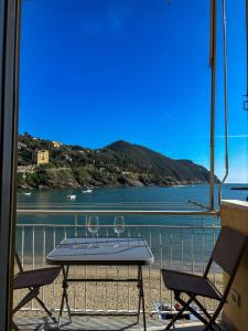 La Terrazza Sulla Baia The Balcony By The Bay