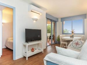 Apartment Residencial Cap Salou-1 by Interhome