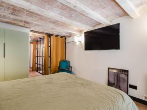 Luxury 2 Story Apartment Near Passeig de Gracia