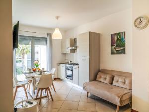 Apartment Le Dune by Interhome