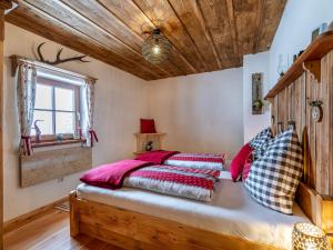 Chalet Heregger Hütte by Interhome