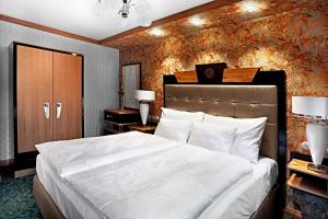 Authentic Apartment hotel