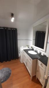 Chalets Confortable chalet au calme a l-etang du stock : photos des chambres