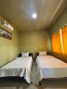 Phòng 2 Giường Đơn Hạng Bình Dân (Budget Twin Room)