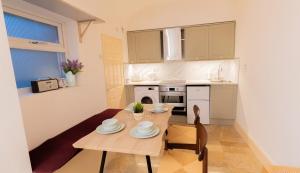 Stylish 1 Bed Apartment in Wolverhampton City Ctr