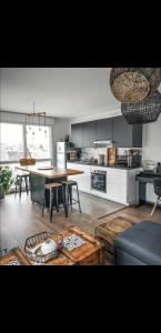 Appartement contemporain lumineux avec terrasse