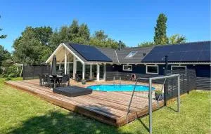 Amazing Home In Rødby With Sauna - Kramnitse