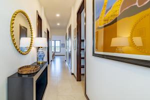 Casa Playa de Denver + Pool Club at Mahogany Bay