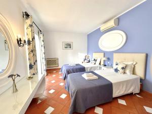 DUPLEX COM VISTA MAR E SOLARIO PRIVATIVO 5p