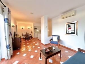 DUPLEX COM VISTA MAR E SOLARIO PRIVATIVO 5p