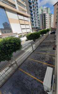 Apartamento 100 metros da praia na Guilhermina Praia Grande