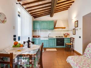 Holiday Home Antico Borgo S LorenzoAlbicocco by Interhome
