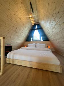 Saltwood A-Frame, Free Parking