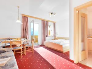 Apartment Classic 303 by Interhome