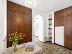 Holiday Home Palm Cottage by Interhome