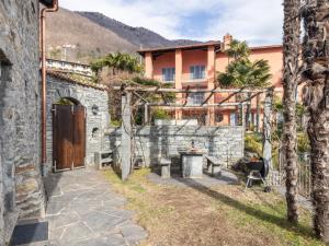 Holiday Home Palm Cottage by Interhome