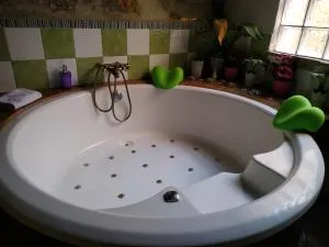 Casa Rustic Suites, JACUZI & LOVE - Catí