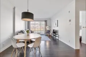 INITIAL - MOOSE - Chutes-Montmorency - 圣让德博时