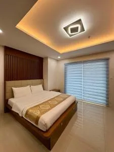 Angelic Premiere studio with balcony WiFi & Housekeeping - Malabañas