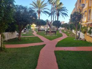 Apartamento con piscina y pista de tenis a un paso de la playa - 3hvězdičkové hotely ve městě El Campello