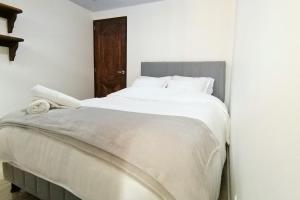 Habitación 203 Apartahotel Los Pinos