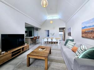 52 The Bridge Apartment