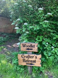 Crafters Retreat luxury cabin on the Norfolk Cambridgeshire border