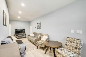 Pasture and Pond Views Lovely Lutz Apartment