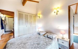 Maisons de vacances Awesome Home In Val De Louyre Et Caude : photos des chambres