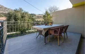 3 Bedroom Gorgeous Home In Kremena - Kremena